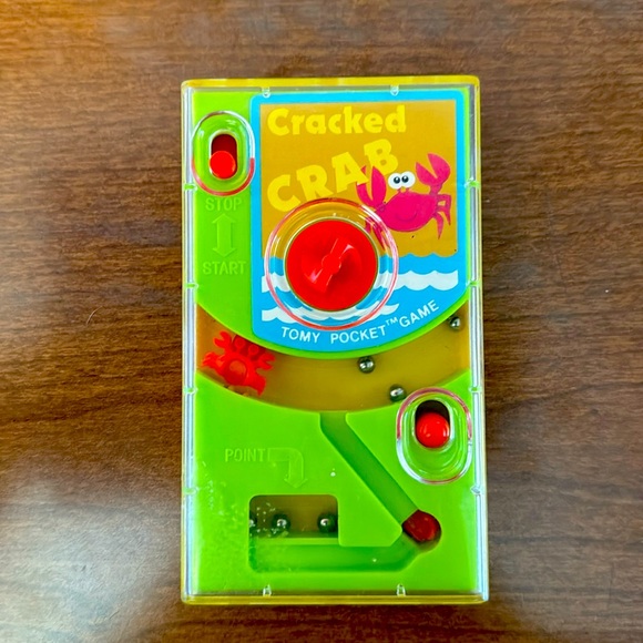 TOMY Other - Vintage TOMY 1978 Pocket Game - “Cracked Crab” - Made in Japan